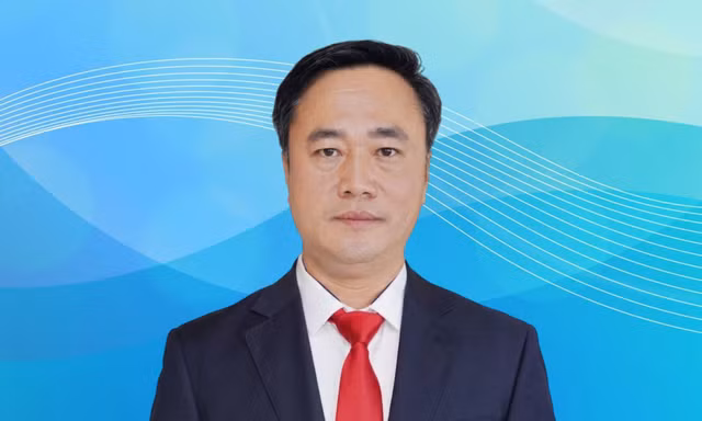 Chân dung tân Phó Bí thư Tỉnh ủy Khánh Hòa Nguyễn Việt Hùng