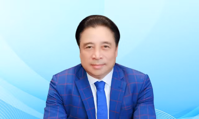 Chân dung tân Chủ tịch UBND tỉnh Khánh Hòa Nguyễn Khắc Toàn