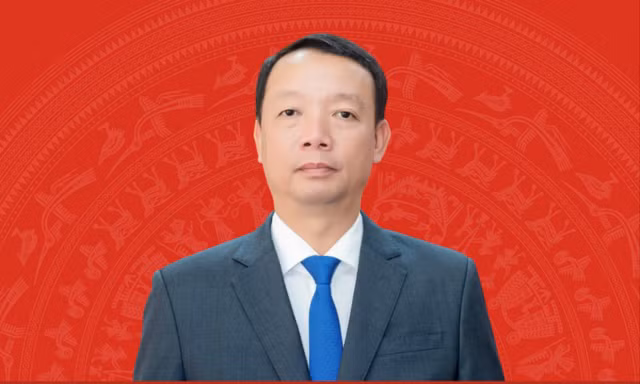 Chân dung tân Chủ tịch UBND tỉnh Hà Tĩnh Phan Thiên Định