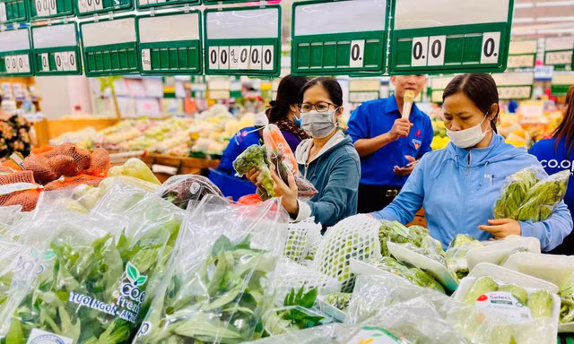 Vì sao không áp dụng ngay mức giảm trừ gia cảnh mới?