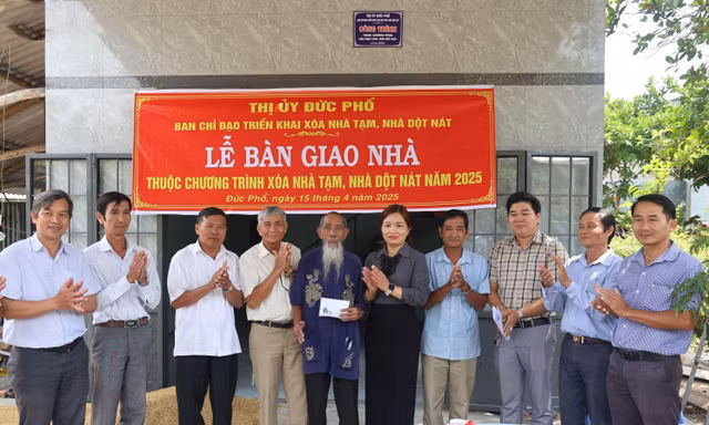 Hàng nghìn ngôi nhà tạm, nhà dột nát ở Quảng Ngãi được xóa bỏ