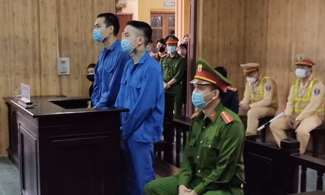 Hồ Văn Khoa và Lã Văn Linh tại tòa.