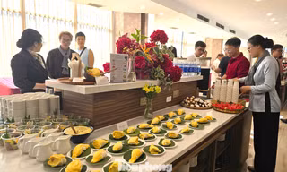 Cần Thơ 'đãi tiệc' buffet sầu riêng cả tuần