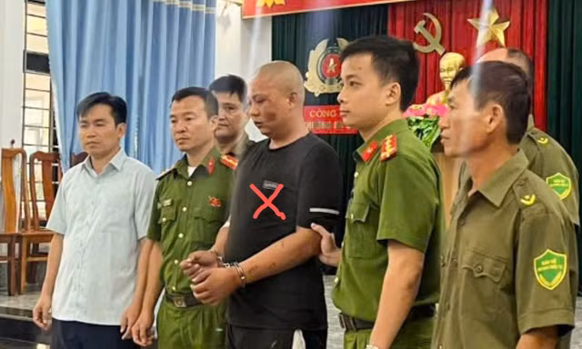 Nguồn cơn đối tượng xông vào trụ sở công an chém một cán bộ trọng thương 