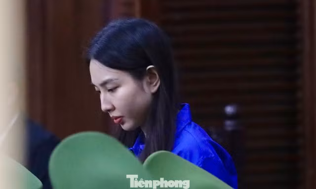Sự ăn năn của Hoa hậu Thùy Tiên, Quang Linh Vlog: Bài học đắt giá cho 'hệ sinh thái' người nổi tiếng, KOLs