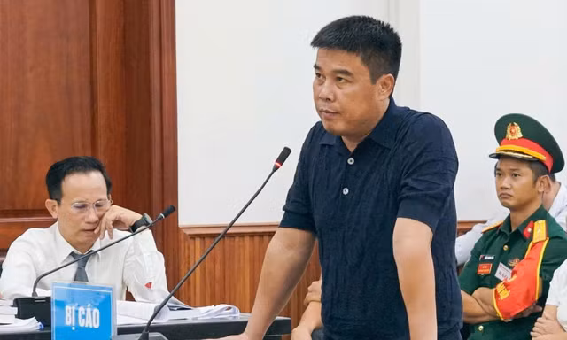 Hình ảnh bị cáo Nguyễn Văn Hậu tại phiên phúc thẩm vụ bán đất sân bay Nha Trang