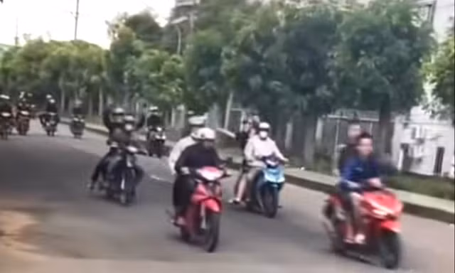 Triệu tập nhóm đối tượng mang hung khí đi ‘nói chuyện’ gây náo loạn