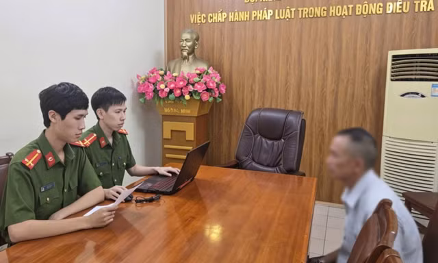 Gã đàn ông giở trò đồi bại với bé gái 6 tuổi