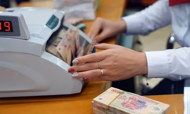 Cựu nhân viên ngân hàng bị truy tố vì ‘tiếp tay’ cho lừa đảo