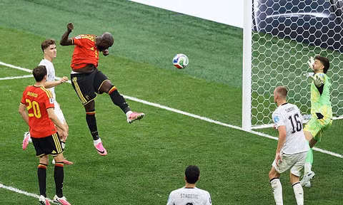 Bỉ đè bẹp New Zealand 5-1, giành vé vào vòng knock-out 