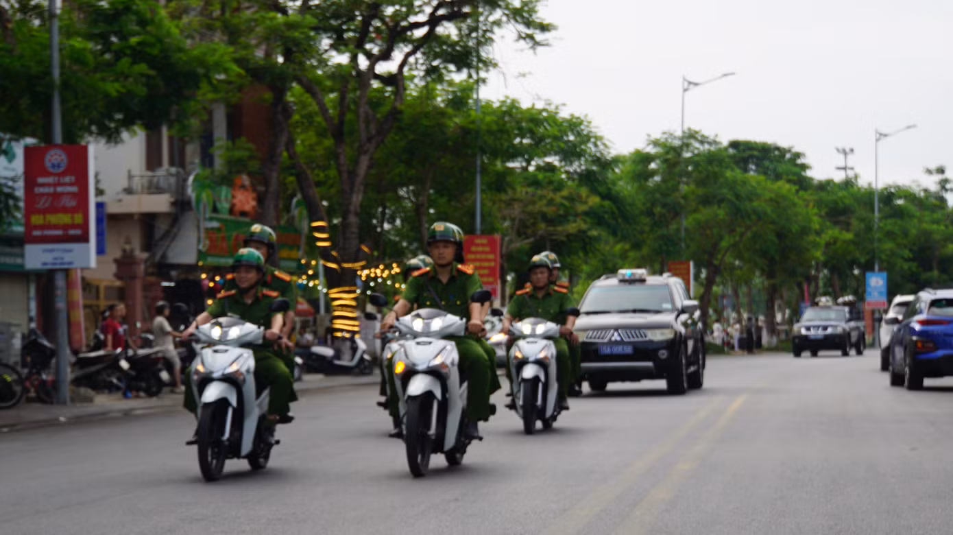 d269bdda-dbc5-49e7-9da4-ff71577a35f5.jpg