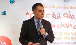 Đại sứ Thổ Nhĩ Kỳ mang thế giới tuổi thơ đến Việt Nam