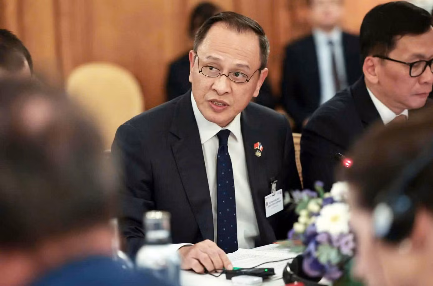 3-tgd-vietnam-airlines-le-hong-ha-tham-du-toa-dam-lanh-dao-doanh-nghiep-viet-nam-cong-hoa-phap.jpg