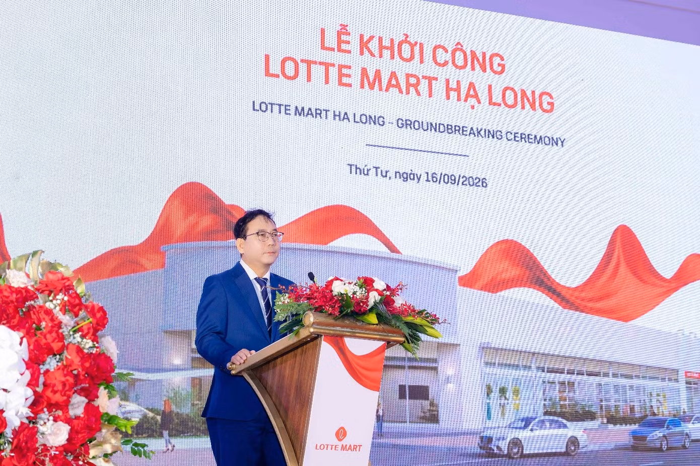 Ông Shin JuBack – Tổng Giám đốc LOTTE MART Việt Nam phát biểu tại sự kiện