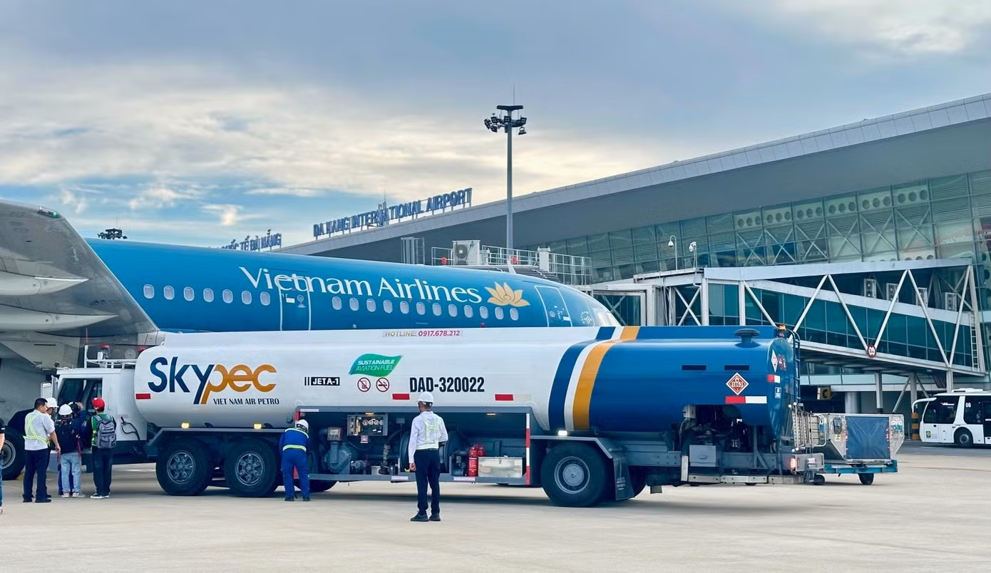 1-vietnam-airlines-dong-loat-su-dung-nhien-lieu-hang-khong-ben-vung-saf-tren-6-chuyen-bay-noi-dia-khoi-hanh-tu-da-nang-den-ha-noi-hcm-huong-ung-ngay-moi-truong-the-g.jpg