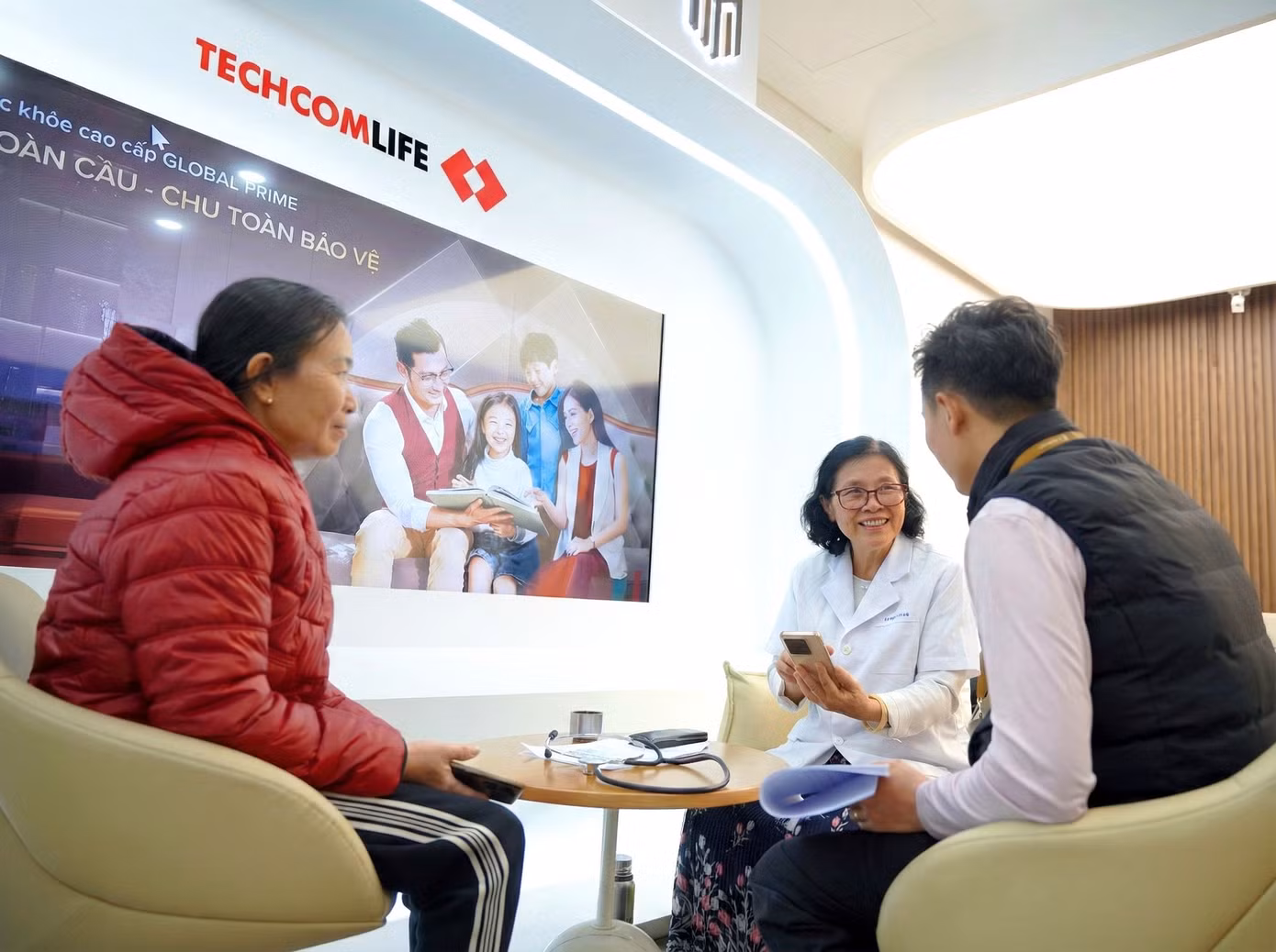 techcom-life-05.jpg