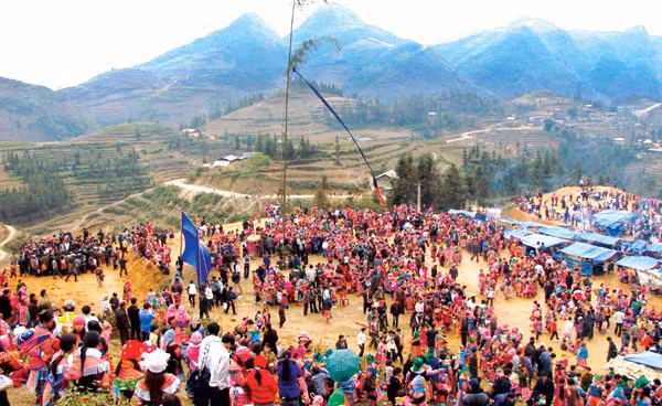 le-hoi-o-lao-cai.jpg