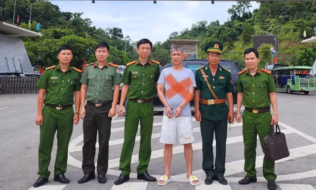 Bàn giao đối tượng Zhang Shixing.