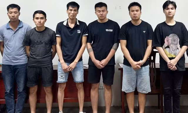 Các đối tượng liên quan hành vi đánh bạc và tổ chức đánh bạc.