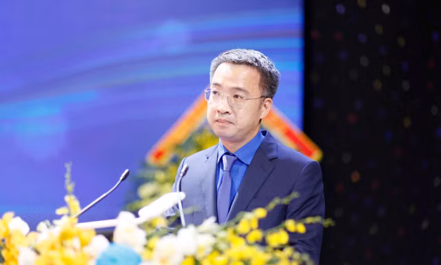 Anh Nguyễn Tường Lâm – Bí thư T.Ư Đoàn, Chủ tịch T.Ư Hội LHTN Việt Nam phát biểu tại đại hội.
