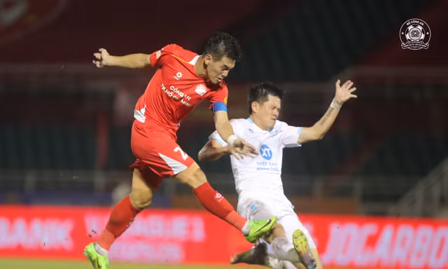 Nhận định Becamex TP.HCM vs Công an TP.HCM, 18h00 ngày 21/9: Kẻ vươn cao, người xuống thấp