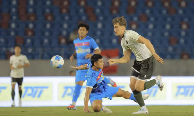 HLV U22 Indonesia trách học trò không tuân lệnh dẫn tới thất bại sốc ở SEA Games 33