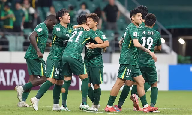 Truyền thông Trung Quốc: Beijing Guoan dùng đội hình phụ nên mới bị CAHN ép sân