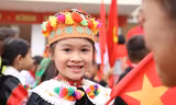 Bí thư Trung ương Đoàn Nguyễn Tường Lâm dự khai giảng và lễ chào cờ tại Lũng Cú, Tuyên Quang