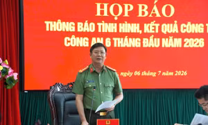 Công an tỉnh Tuyên Quang họp báo, trao đổi thông tin về điều tra vụ điểm Toán cao bất thường