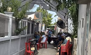 Điều tra vụ em vợ đâm anh rể tử vong trong lúc xem bóng đá 
