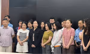Vụ bác sỹ cùng bệnh nhân ‘mở tiệc’ ma tuý: Triệu tập 200 người liên quan