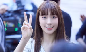 Yoon Bora tái hợp với quản lý của SISTAR