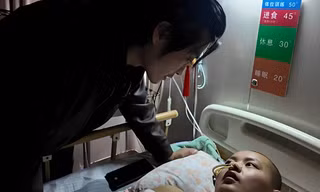 Cô dâu hôn mê suốt 3 tháng, tỉnh dậy trước đám cưới 2 ngày