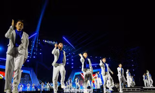 Đại cảnh sân khấu concert Thanh xuân 