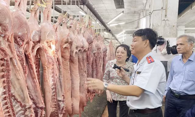 Thủ tướng yêu cầu chấn chỉnh kiểm soát giết mổ gia súc, thay thế cán bộ vi phạm