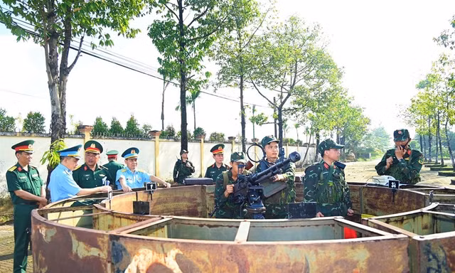 Phó Thủ tướng Thường trực Nguyễn Hòa Bình và Đại tướng Phan Văn Giang nhận thêm nhiệm vụ