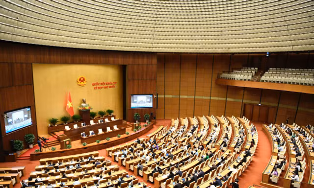 Thủ tướng đề nghị Quốc hội phê chuẩn bổ nhiệm Phó Thủ tướng và một số Bộ trưởng