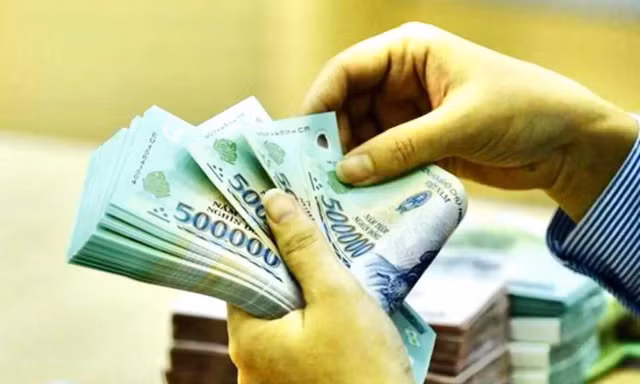 Đôn đốc doanh nghiệp chi trả đầy đủ lương, thưởng Tết cho người lao động