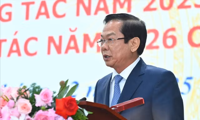 Sửa đổi chính sách tiền lương và phụ cấp, quản lý biên chế gắn với vị trí việc làm