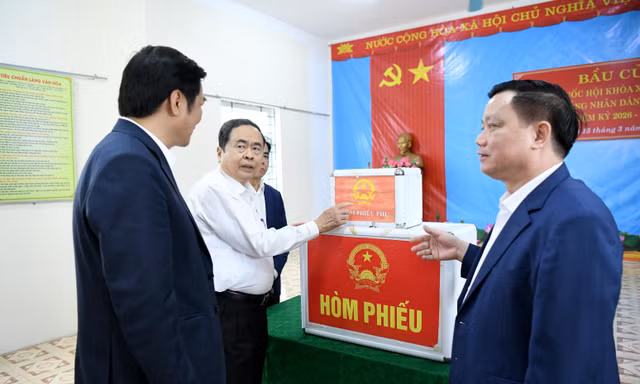 Toàn cảnh quy trình bỏ phiếu bầu cử đại biểu Quốc hội và HĐND các cấp