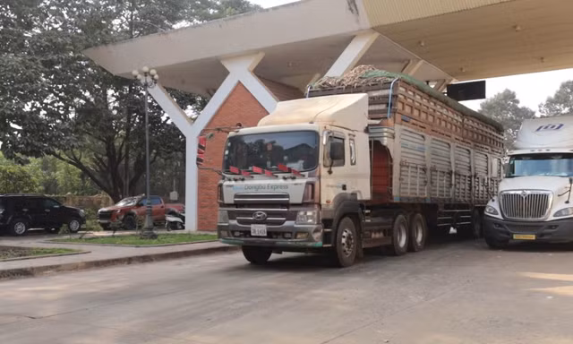 Phó Thủ tướng: Xử lý ngay việc thông quan nông sản qua cửa khẩu Tây Ninh