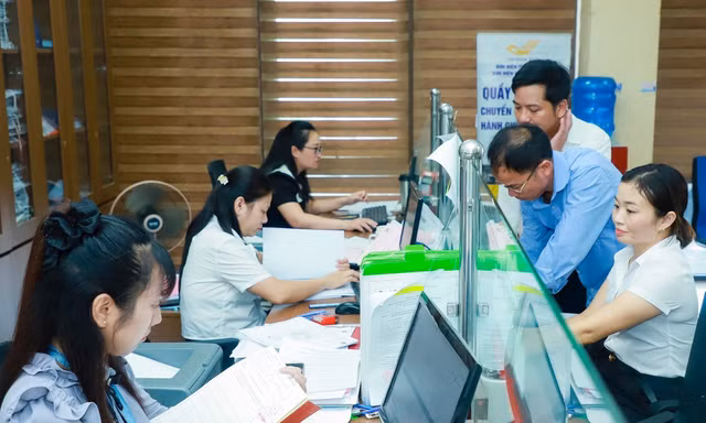 Bộ Nội vụ hướng dẫn xếp lương, xếp ngạch với cán bộ, công chức theo quy định mới