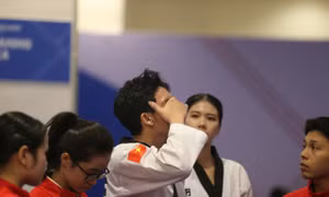 Tranh cãi bùng nổ: Giành huy chương Bạc trong nước mắt, đội Taekwondo Việt Nam khiếu kiện bất thành