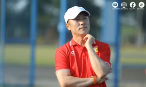 HLV Ha Hyeok-jun kết thúc mối lương duyên với bóng đá Lào