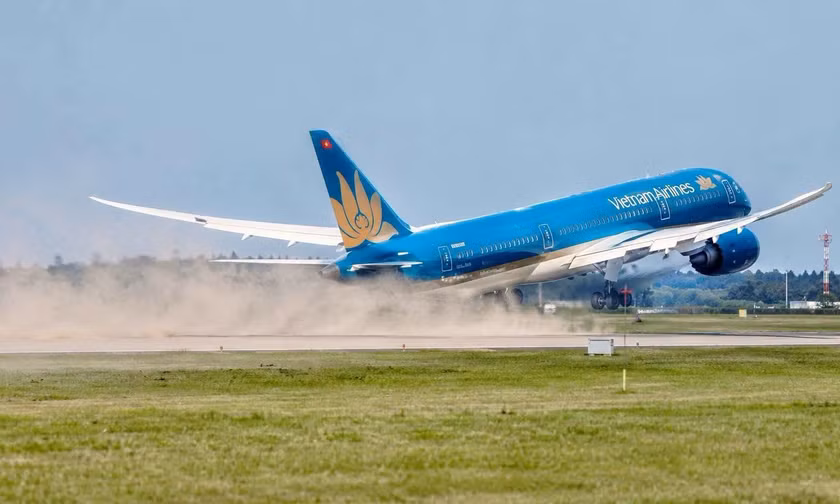 Máy bay Việt Nam gặp sự cố tại Đức: Phía sau câu lệnh 'Cúi xuống! Keep down!'