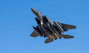 Hé lộ vũ khí khiến F-15 của Mỹ rơi trên bầu trời Iran