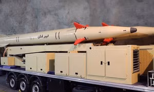 Hé lộ tên lửa đạn đạo đáng gờm của Iran