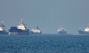 Iran tuyên bố sẵn sàng hỗ trợ các tàu thương mại qua eo biển Hormuz