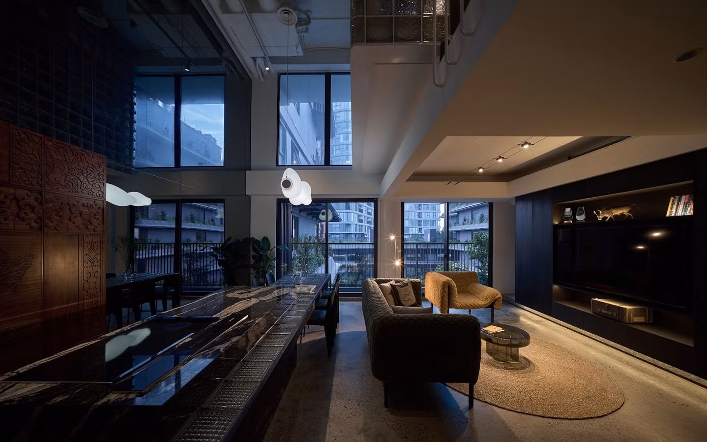optical-glass-apartment-giai-phap-khong-gian-ba-chieu-trong-can-ho-duplex-66m2-chu-ngoc-anh-architects-22.jpg