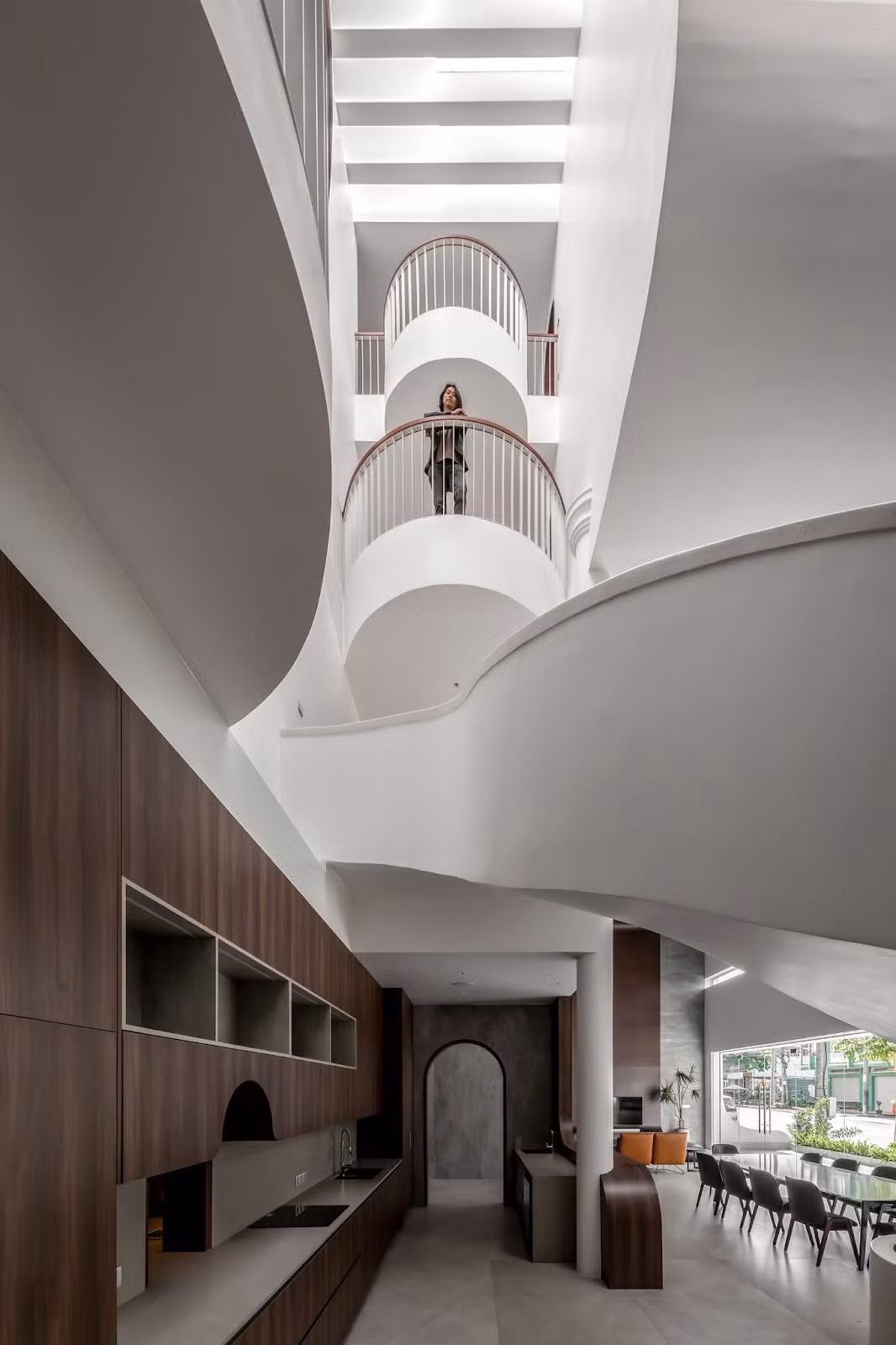 nine-villa-to-am-ket-noi-da-the-he-voi-nhieu-khong-gian-thu-gian-giao-hoa-thien-nhien-story-architecture-8.jpg